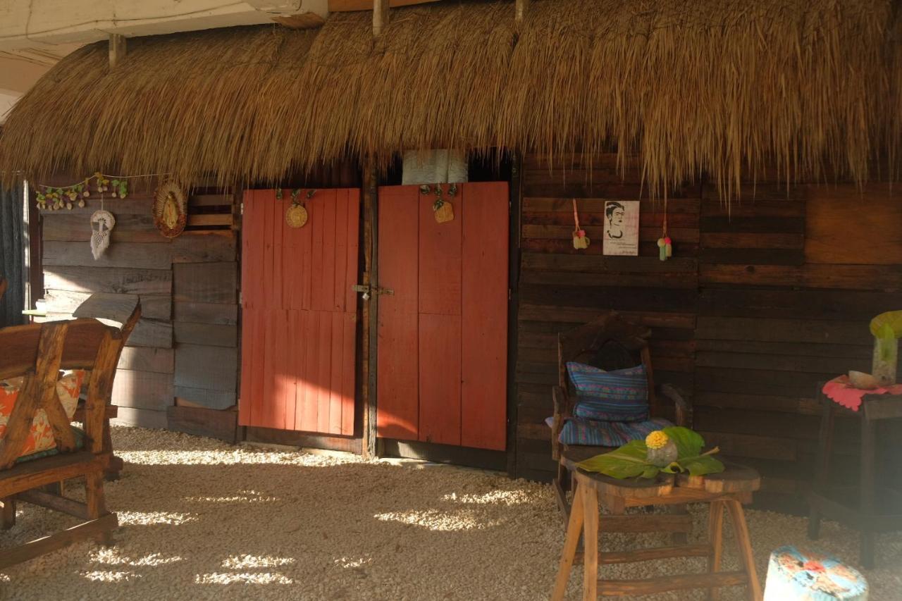 Near Lake Hostal Bacalar Kültér fotó