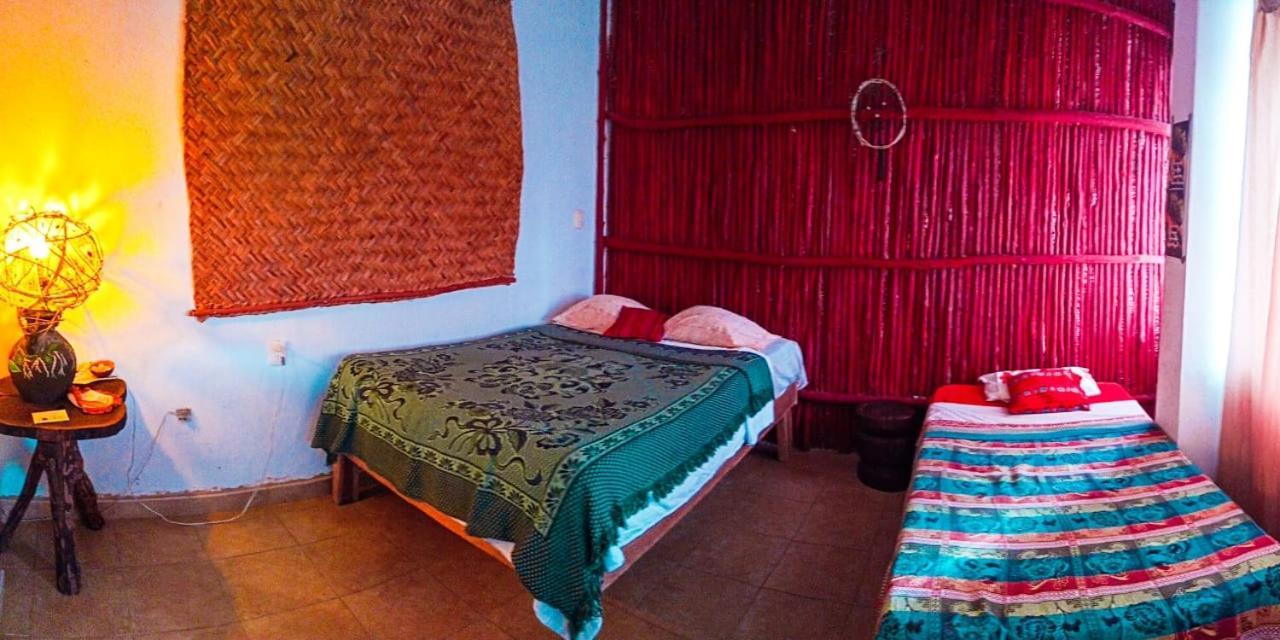 Near Lake Hostal Bacalar Szoba fotó